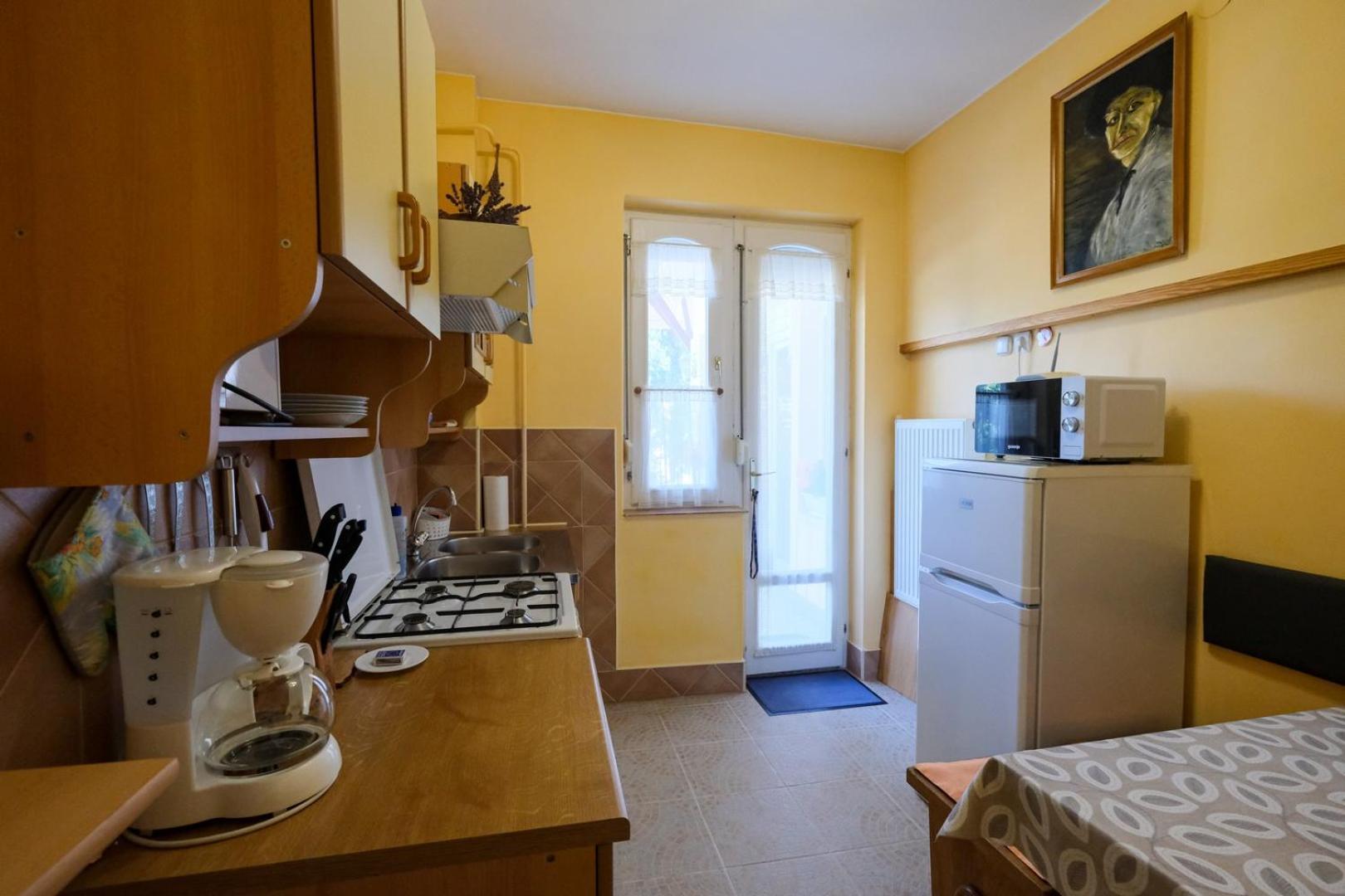 4 Evszak Apartman Gyula Exteriör bild
